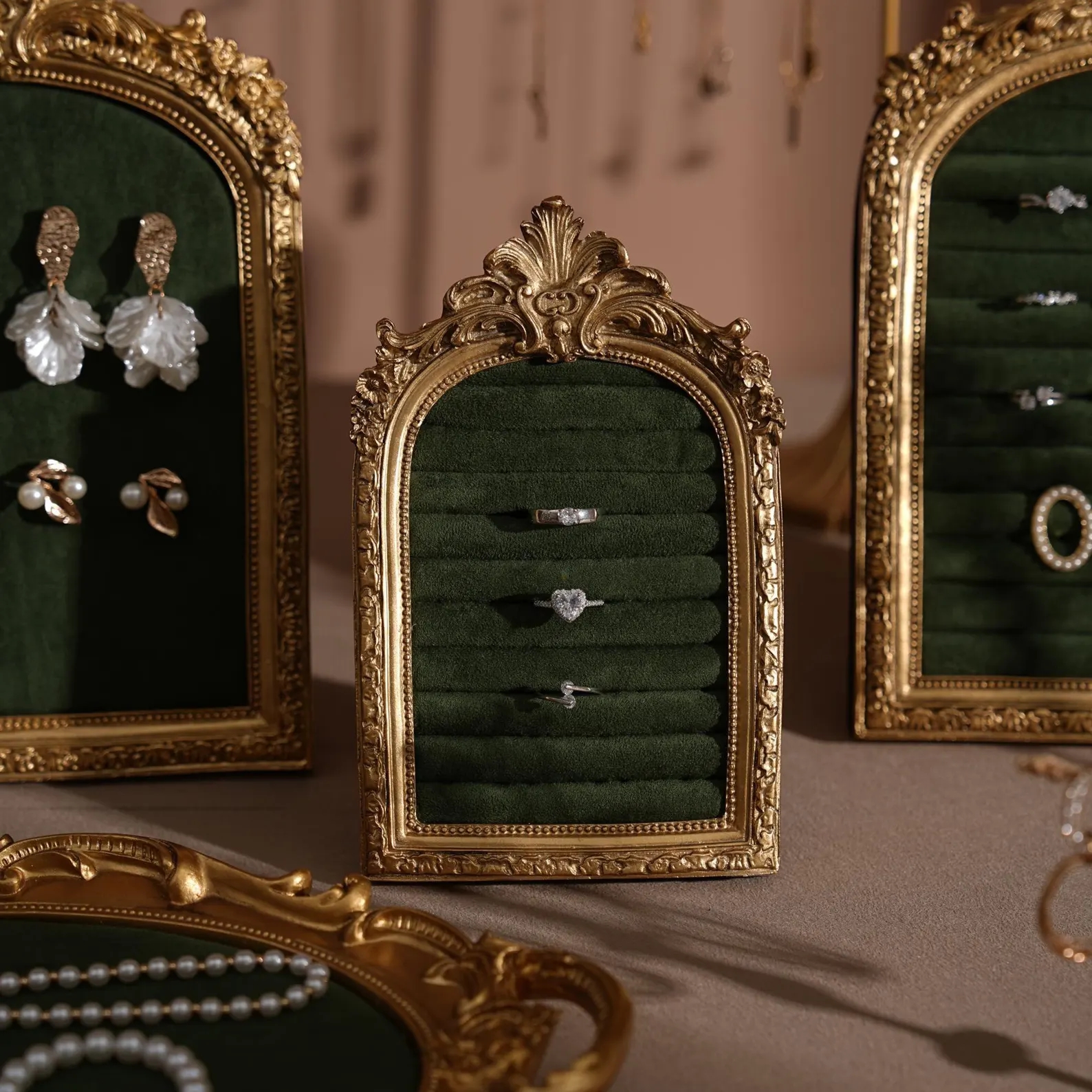 Baroque Style Gold Finish Necklace Holder with Customized Design Jewelry Display Stand
