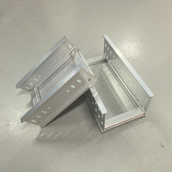 1.0mm-3.0mm Solid Bottom Type Cable Tray Anodizing Aluminum Alloy Indoor Outdoor