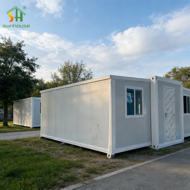 Insulated Modular House with EPS or Rock Wool Sandwich Panels for Worker Housing Site Office Camp and Residential Project