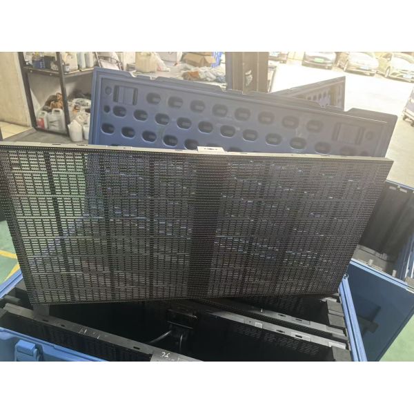 Lightlink P3.91 Outdoor Transparent LED Screen