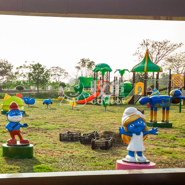 Top quality theme park outdoor playground designs from China Factory