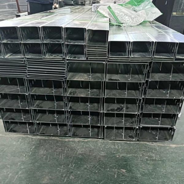 Indoor Galvanized Cable Tray Versatile Solution For Indoor And Outdoor Cable Management Height 25mm-150mm
