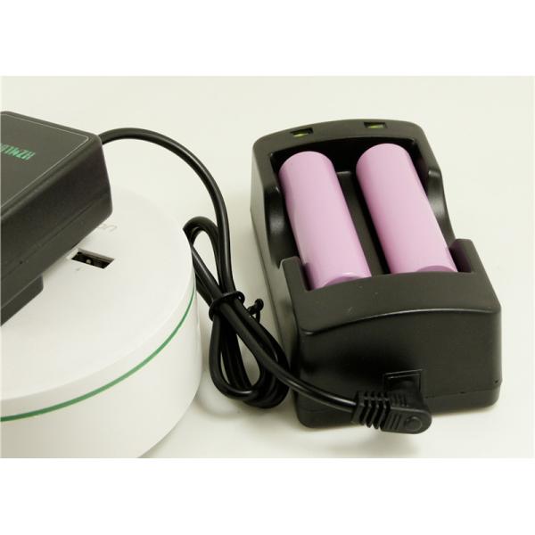 100% Tested 4.2 V Plug In Battery Charger 2 Slot Battery Charger 104*58*38mm