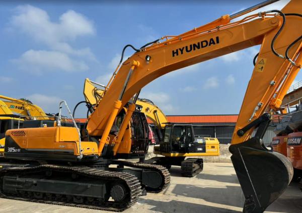 Original Brand Used Hyundai 305 Hydraulic Excavator 30 Ton Heavy Equipment Machine