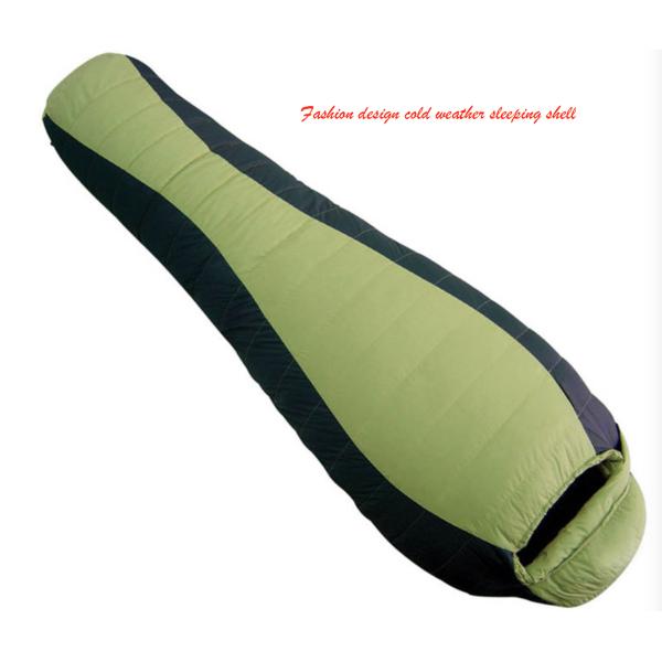 Гамак нейлона полиэстера на открытом воздухе располагаясь лагерем