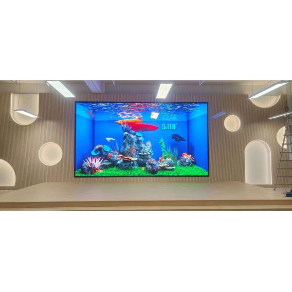 IP54 Waterproof Interactive COB Display LED Screen P1.8 OEM