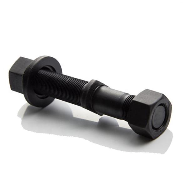 Твердое латунное колесо тяжелого грузовика скрепляет болтами гайки стержня для тележки