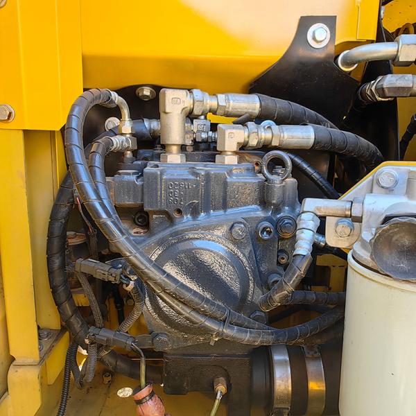 11Ton Used Komatsu Excavators PC110-8 Digger Earth Excavating Equipment