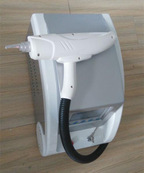 Female Beauty Salon Portable Mini Q Switched Yag Laser For Hyperpigmentation