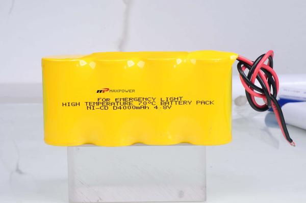 Baterias recarregáveis altas da carga 4000mAh 4.8V NICD para a iluminação de emergência