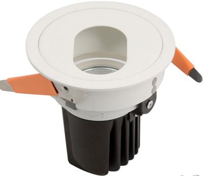 O diodo emissor de luz ajustável Downlights de Dimmable do branco, teto montou a iluminação da arruela da parede