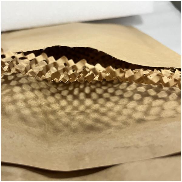 100% Plastic-Free Honeycomb Envelope Mailer for Brands Reducing Their Carbon Footprint
