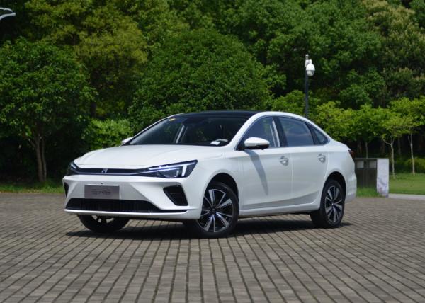 Veículos elétricos 2024 Sedan Rising Automotive ER6 Veículo elétrico de nova energia 520KM EV Carro