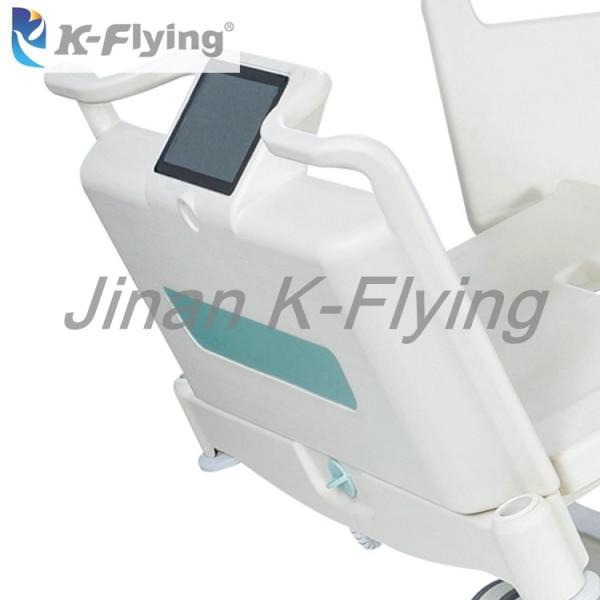 Height Adjustable Elderly HomeCare Electric Nursing Bed Remote Control