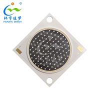 L'équipement est équipé d'un écran à LED à haute efficacité 2825 50W 365-370NM