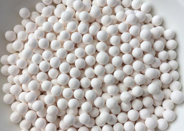 Esferas de alumínio ativado de alta resistência alcalina com baixa absorção de água