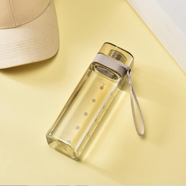 Travel in Style with Customized Logo Square Shaped 550ml 700ml Drink Bottle With Rope