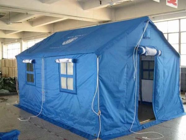 Green Outdoor Disaster Relief Emergency Shelter Tent For Medical Service Space