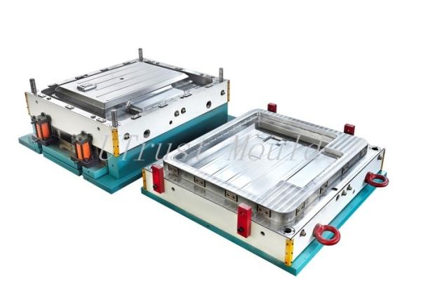 Moulissage par compression composite SMC