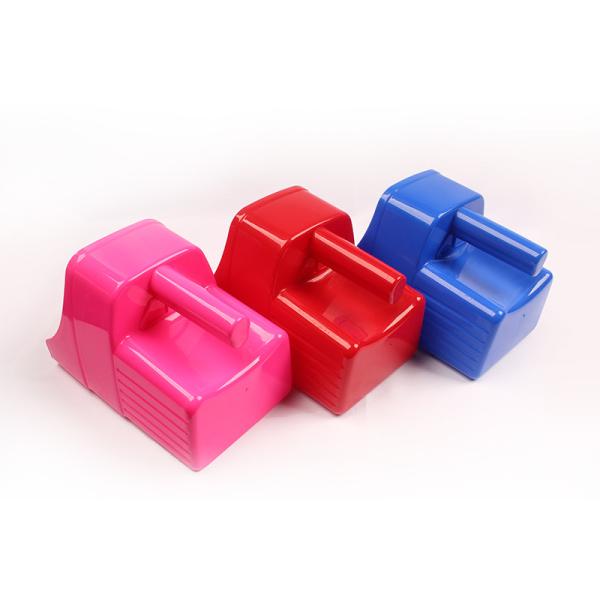 Rust Resistant Plastic Scoop Shovel Perfect for Scooping Debris Efficiently