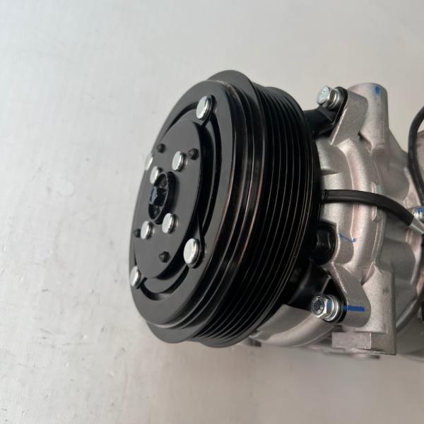 Suzhou King Long Higer Bus AC Compressor 2243060024A GY10P35
