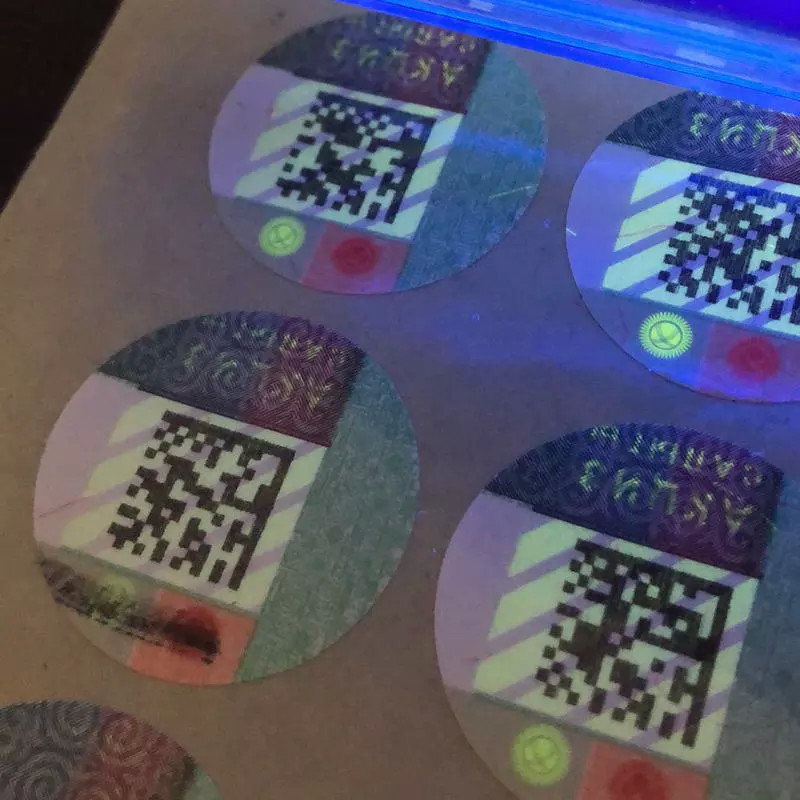 Стикер собственной личности трамбовки стикера Hologram безопасностью предохранения от подписи слипчивый