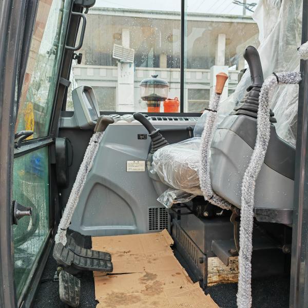 Used Doosan Mini Excavator  Dx55 Second Hand Mini Digger Original Color