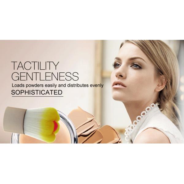 Bicolor Flower Shapes Powder Flat Top Kabuki Brush Plastic Handle