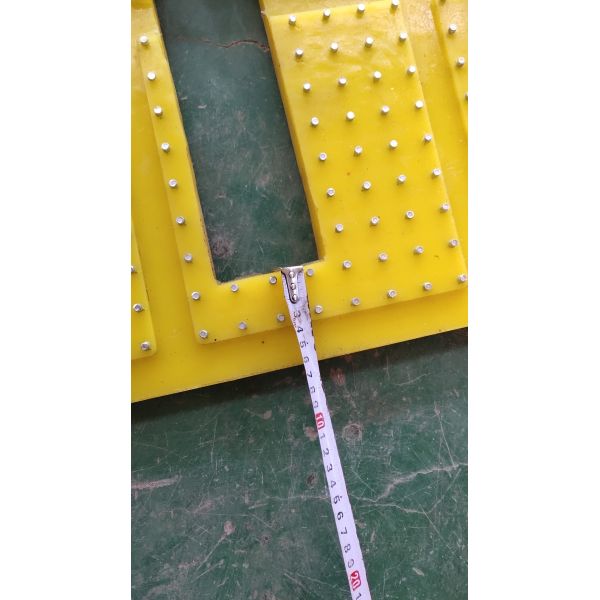 Oil Resistance Rotary Table Anti Slip Mat Strict Quality Inspection Polyurethane 30mm Thickness