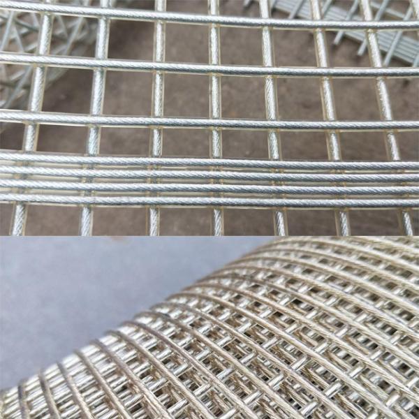 Green Polyurethane-Coated Tufflex Mesh 0.7mm Rectangular Slots