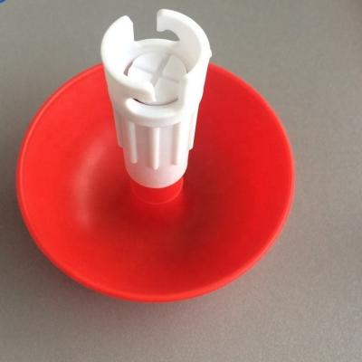 Bebedor de água com mamilo de aves de capoeira Suspensão Suspenso Dip Cup com trava de travamento Tubo quadrado da China