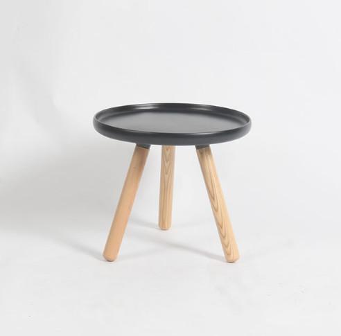 Round Normann Copenhagen Coffee Table , Metal Simple Coffee Table With Wooden Legs