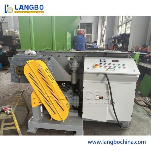 工業用単軸廃棄物金属プラスチックPP/PE/HDPE/LDPE/PVCパイプシェードラーマシン