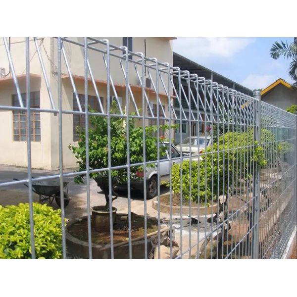 Decorative Galvanized Wire Fence Ornamental Double Loop Roll Top