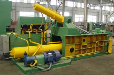 Horizontal elimine a prensa de empacotamento hidráulica com tensão móvel do funil 25Mpa