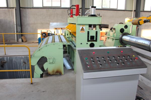 OEM Strip Steel Slitting Machine For 500mm-1300mm Sheet Metal