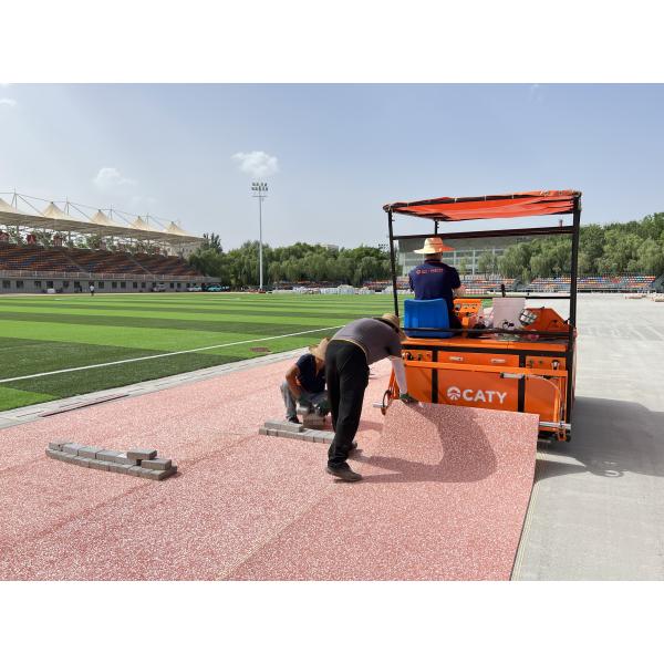 Seamless Rubber Sports Flooring Durable , Semi Prefabricated Athletic Running Track