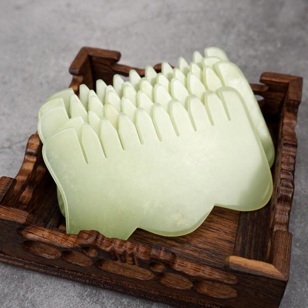 Customized Logo Availabled M Shape Jade Gua Sha Stone Head Massager for Hair Health Care and Scalp Massage in Salon Beauty