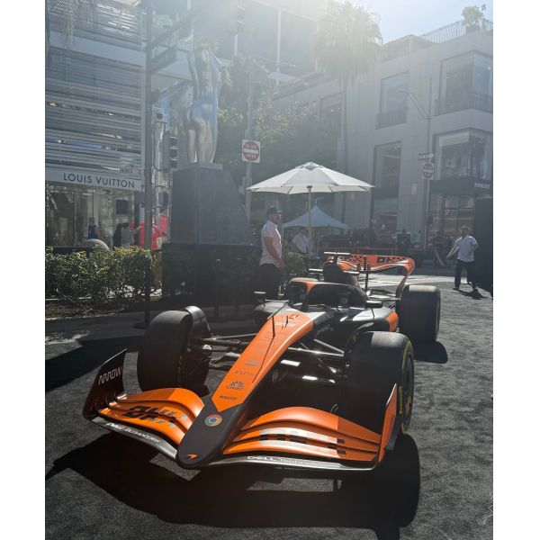 Custom Orange F1 Show Car Racing Replica with Automotive Grade Paint and Knock-down Structure