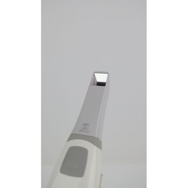YUCERA YRC-S03 204g Lightweight Intraoral Scanner with ≤15μm Accuracy and 90s Full Arch Scan for Dental Labs