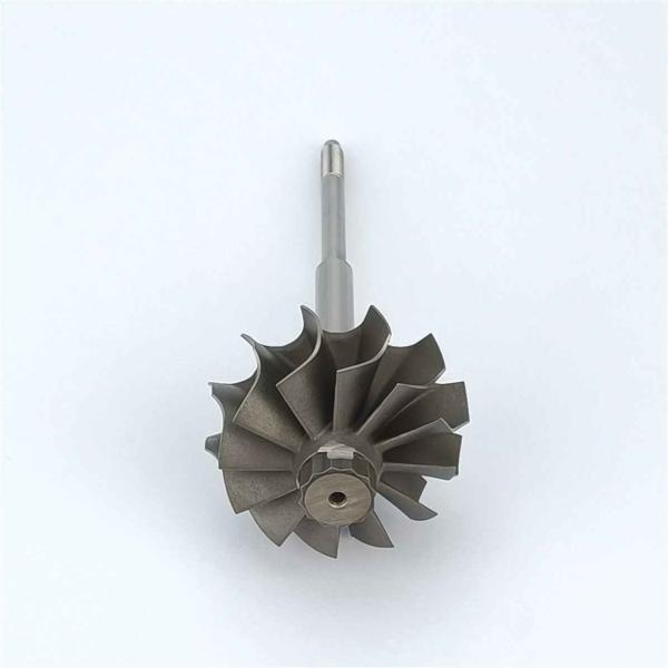 Le moteur est équipé d'un moteur à commande numérique, qui est équipé d'un moteur de commande numérique.