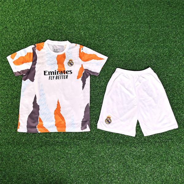 2024-2025 Real Madrid Childrens Training Suit Lightweight Sports Jersey With Customized Numbers