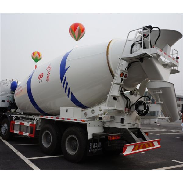 ХОВО 8С4 12М3 подготавливают метры тележки 12 смешивания конкретные кубические с барабанчиком смесителя