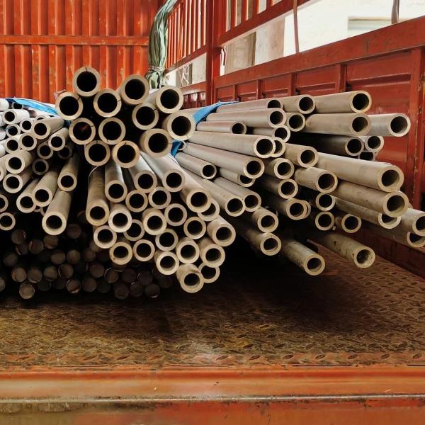 Seamless & Welded Stainless Steel Pipe Bright Finishing / Pickling  Solid Solution SS Pipes