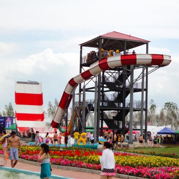Boomerang en fibre de verre toboggan aquatique pour adultes équipement de jeu aquatique pour terrain de jeux aquatique