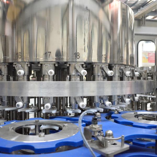 Покрывать роторного Monobloc сока машины Capper заполнителя Rinser разливая по бутылкам
