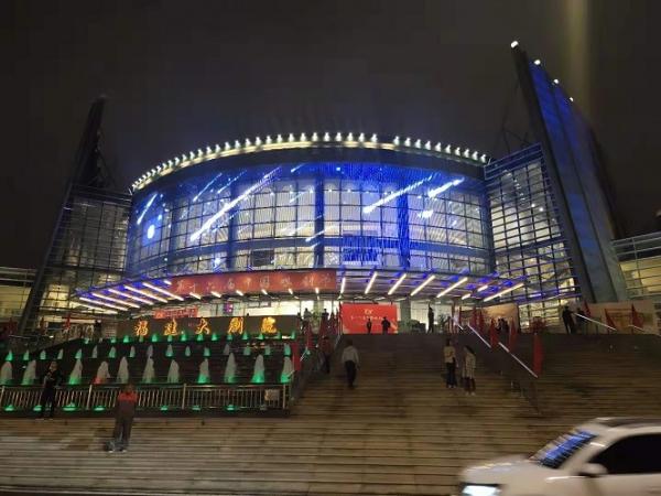 Outdoor HD dustproof LED transparent grid grille screen outdoor quick to install LED mesh display