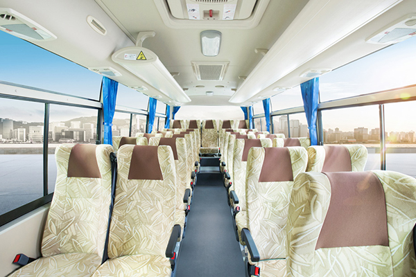 Yutong 7.5m 31 Seater Yutong Coach Bus 5 Speed Manual ZK6752D51