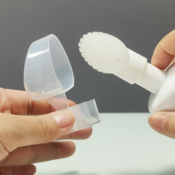Skin Soft Touch Body Cleanser Face Wash Massage Pet Plastic Foaming Bottles with Silicone Brush Lotion PumpPopular