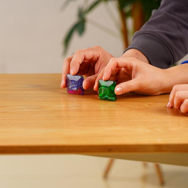 Popular Fingertip Jet Toy Flip Desk Toy Kinetic Skill Toys Desktop Stress Relief Toys